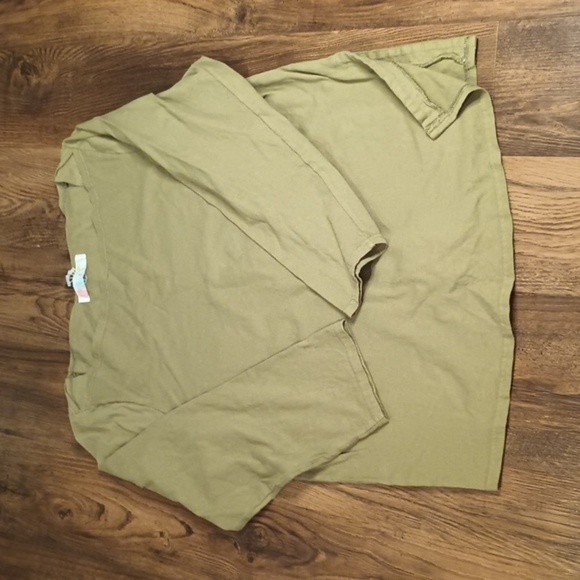 Free People Beach Green Oversized Long Sleeve EEE - Picture 1 of 5